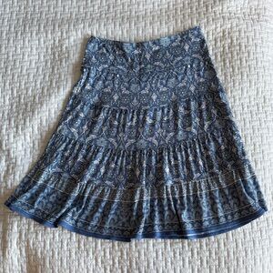 Max Studio Navy and White Patterned skirt